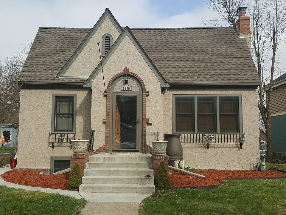 1st image of 1800 Vincent Ave N