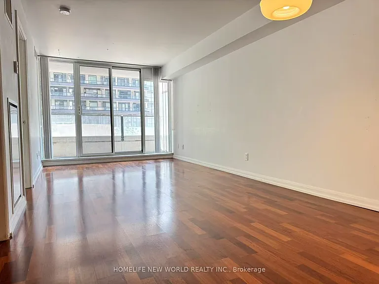 111 Elizabeth St E #333 — Photo 4