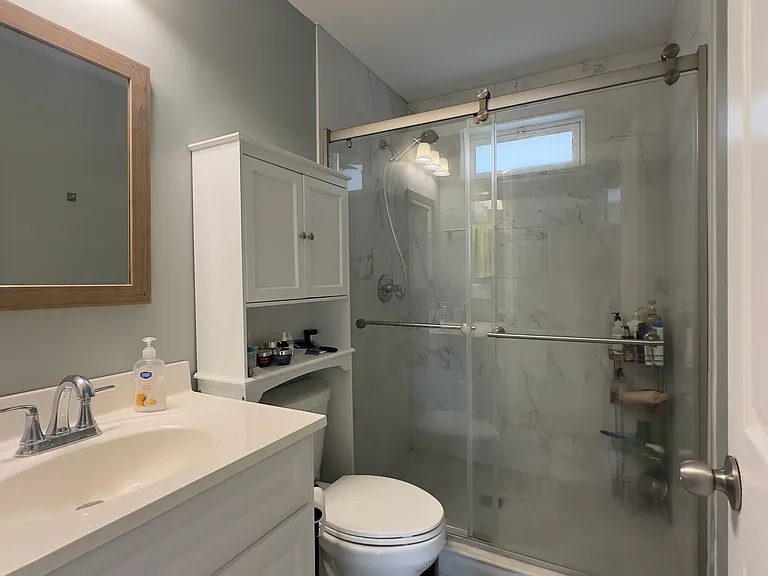 69 Holmes St #2 — Photo 6