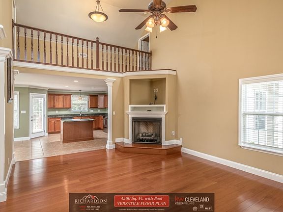 5th image of 165 Southern Oaks Dr SE