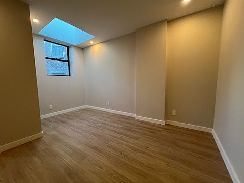 3rd image of 179 Mott St #2