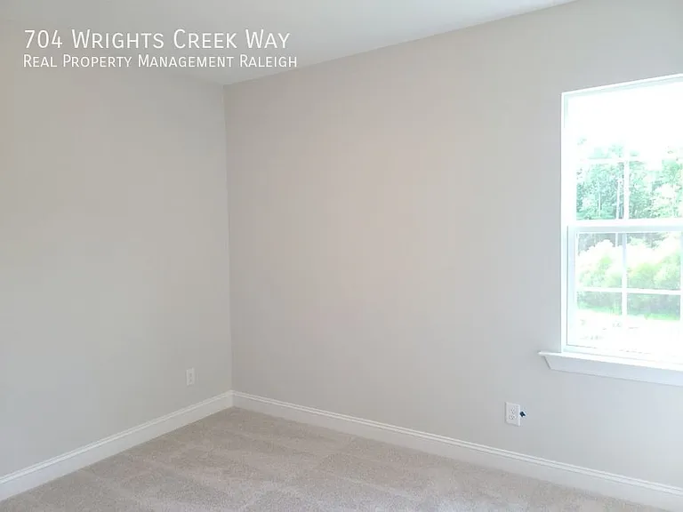704 Wrights Creek Way — Photo 6