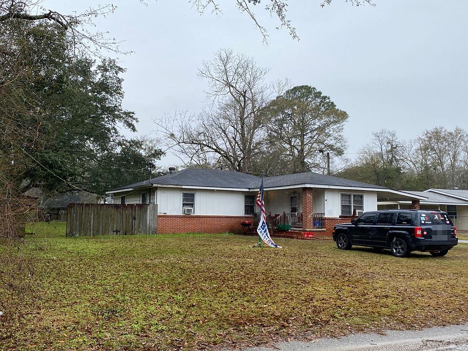 2nd image of 501 Pierce St