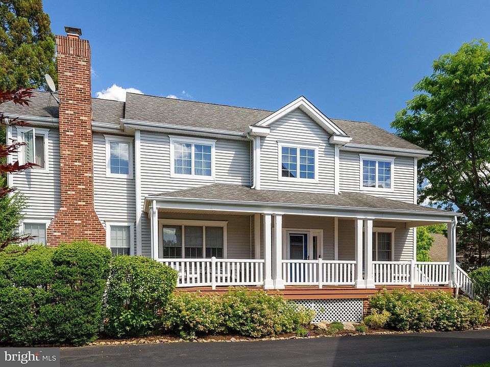 1st image of 605 Huntington Dr