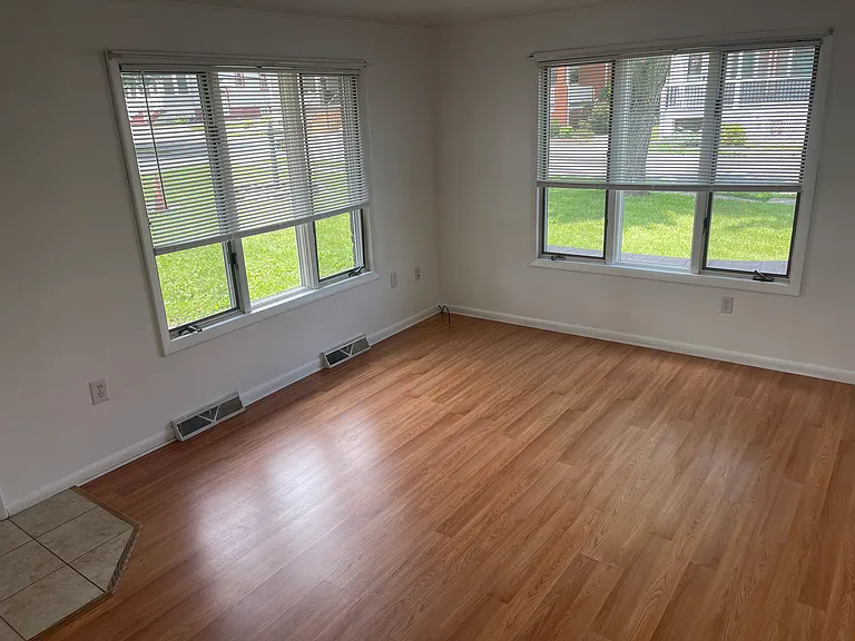 908 Church St #1 — Photo 2