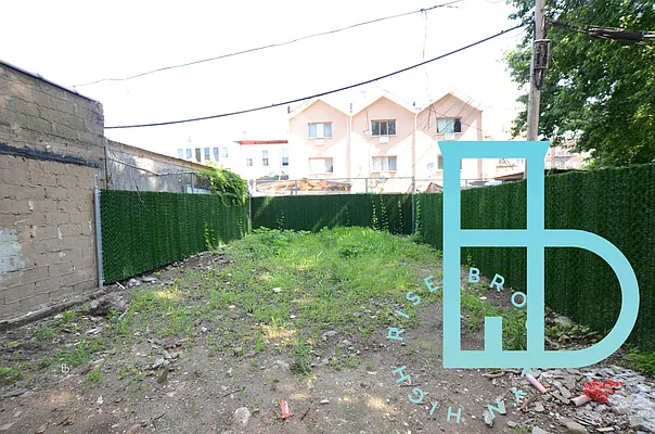 Rented by Miron Realty Group | media 47