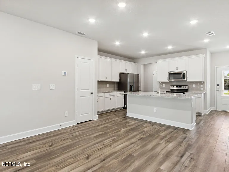 95337 Katherine St — Photo 32