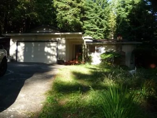 2410 Plunkett Rd, Bayside, CA 95524