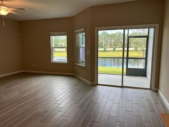 2nd image of 12886 Josslyn Ln