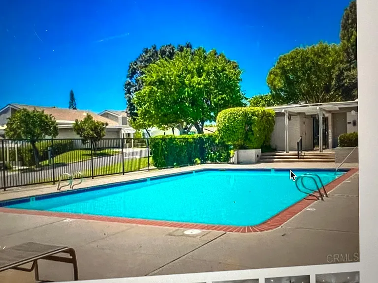 5463 Caminito Agua — Photo 48