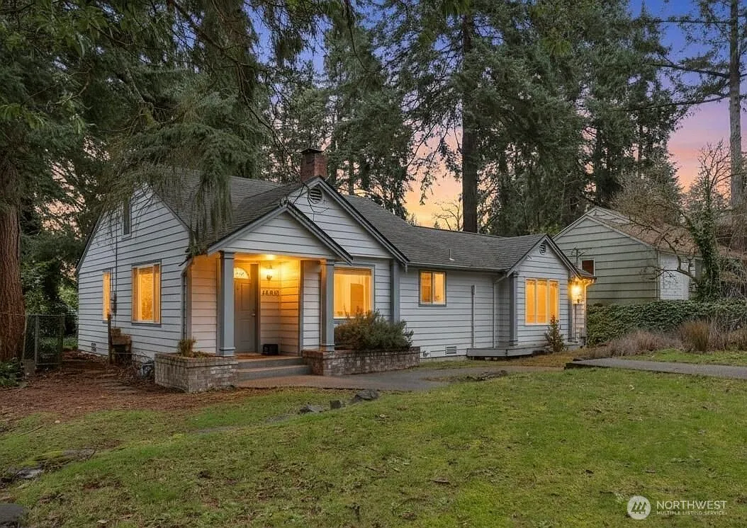 12818 8th Avenue NE photo 1