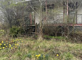 30655 N Dee Bee Rd, Farmington, IL 61531