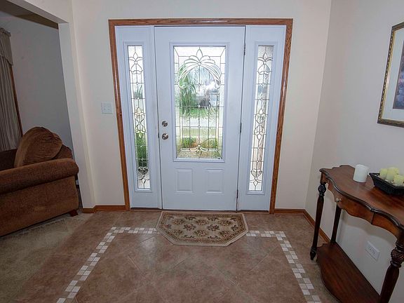 2nd image of 24503 Arrowhead Dr