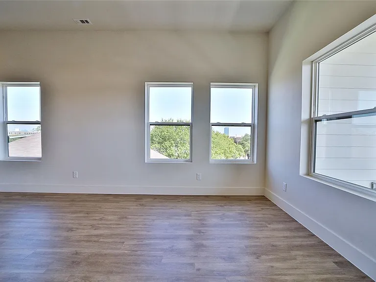 The Fairmount at Magnolia — Photo 13