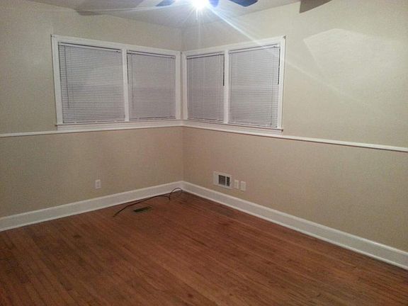 4th image of 1025 W Lake Dr