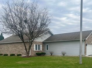 1649 Redbud Dr, Hobart, IN