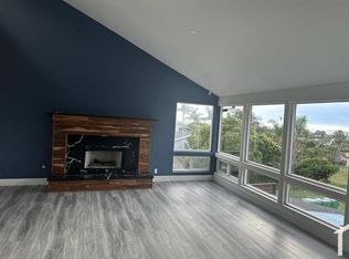 1525 Laurel Rd, Oceanside, CA 92054