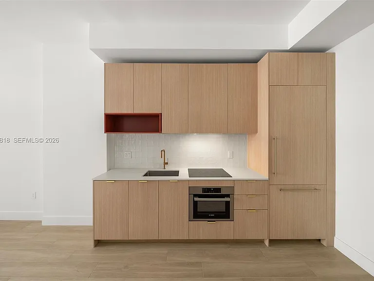 90 NE 32nd St #203 — Photo 6