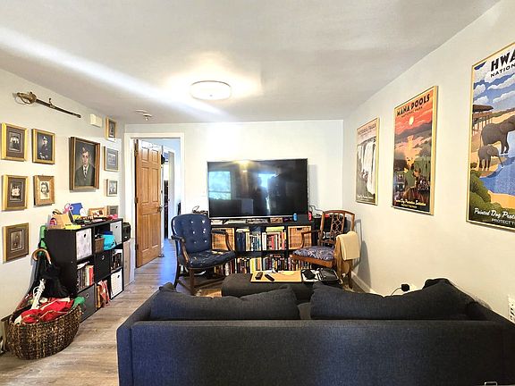 2nd image of 356 Hancock St Floor 3