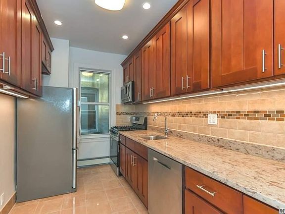 3rd image of 5054 41st St