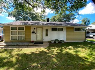 333 Manchester Dr, South Bend, IN 46615