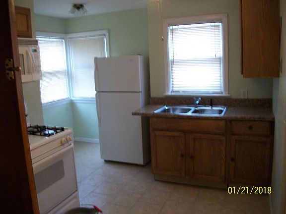 Looking at kitchen from entry door.