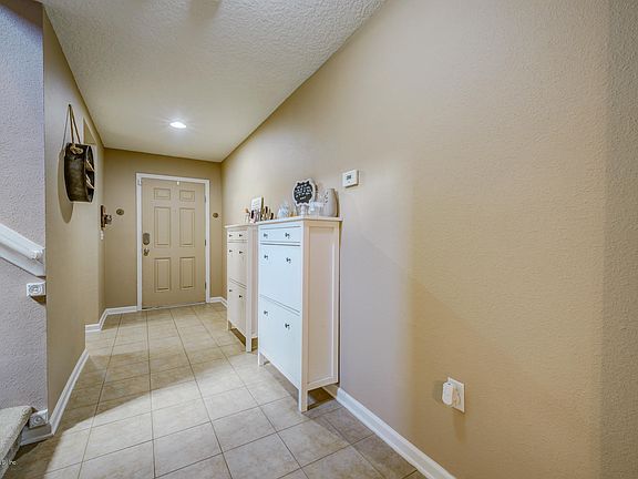 5th image of 11883 Alexandra Dr