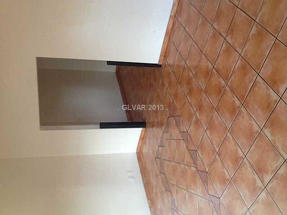 3rd image of 4541 Wisconsin Ave