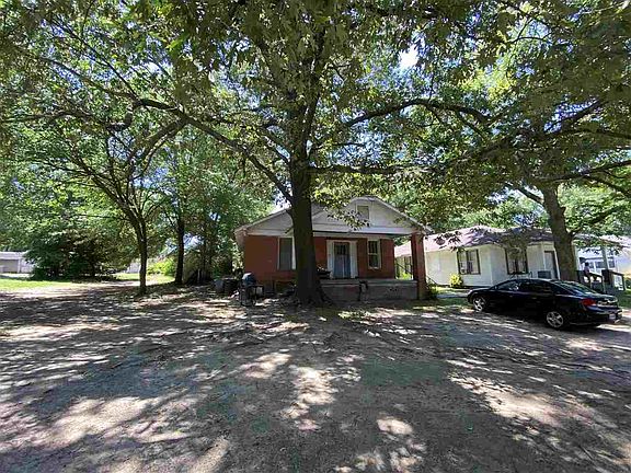 5th image of 603 Melton St