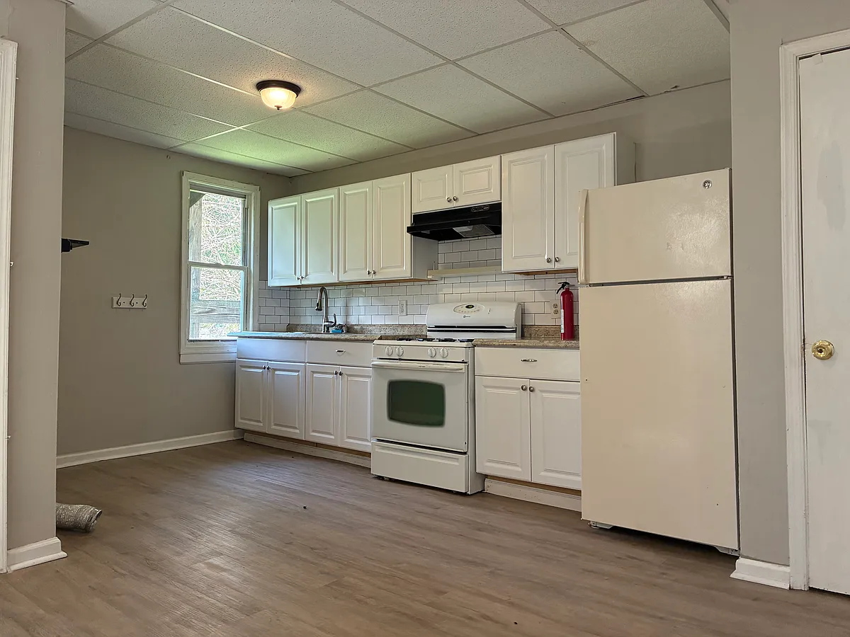 Building Photo - 723 Prescott Ave #1