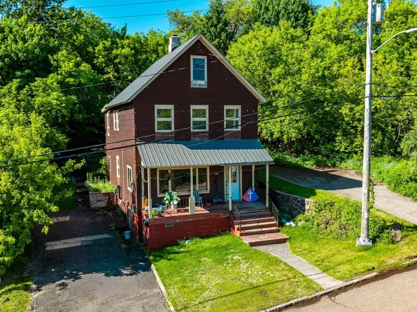 807 E Montezuma Ave, Houghton, MI 49931