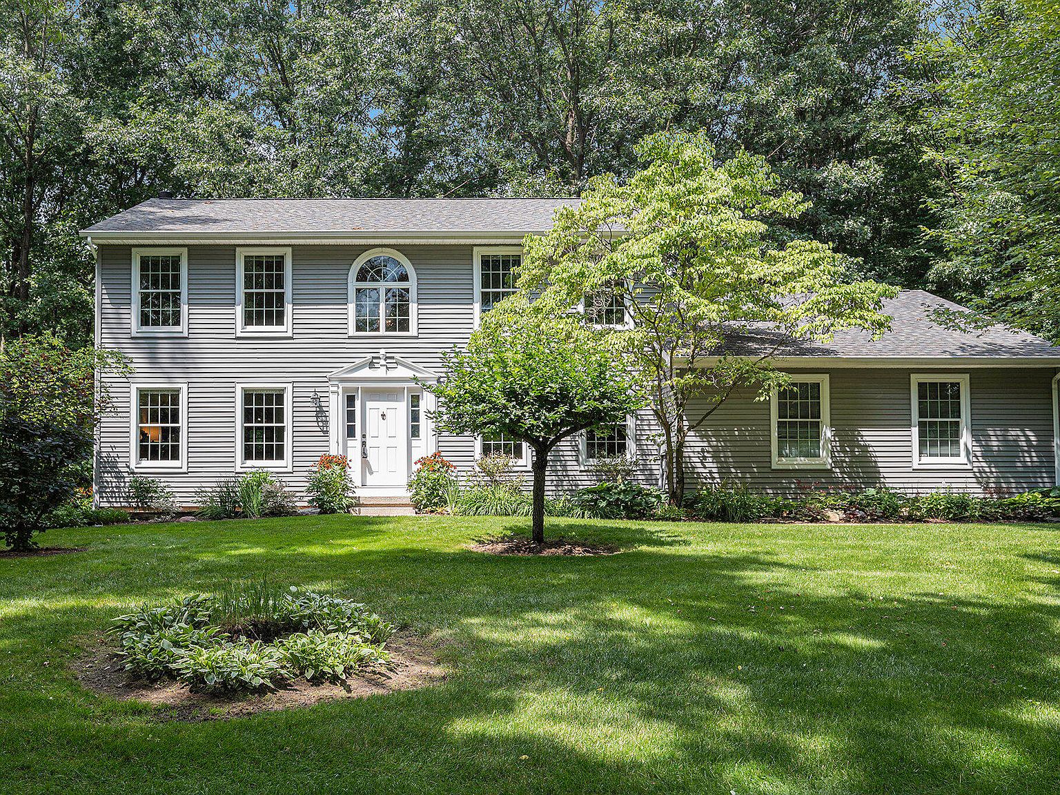 7733 N Arroyo Vista Dr NE, Rockford, MI 49341 Zillow