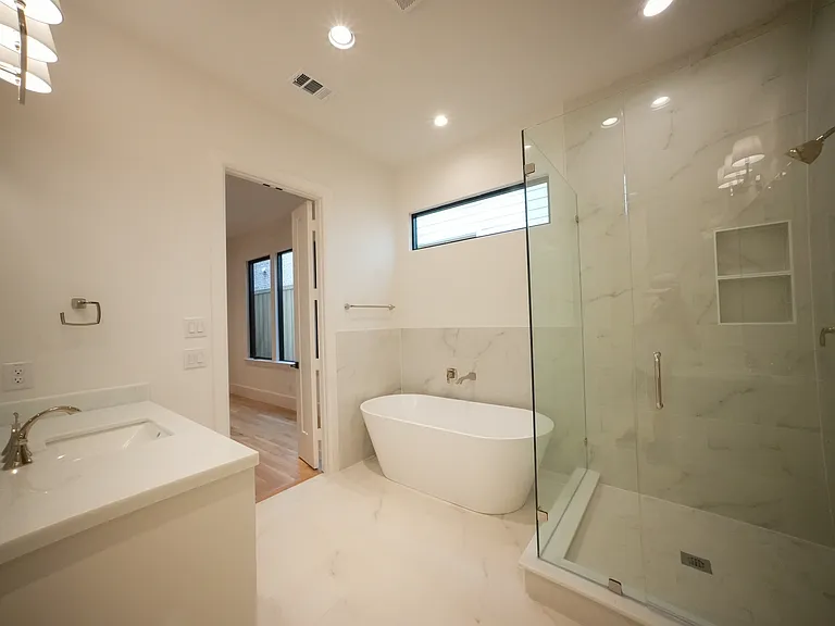 3529 Asbury St — Photo 6