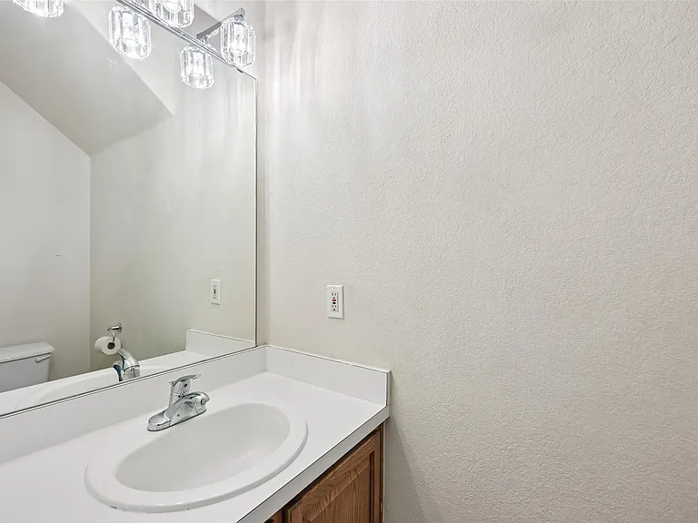 364 Hometown Pkwy — Photo 29