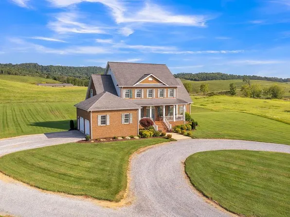 32029 Hillman Hwy, Glade Spring, VA 24340