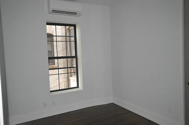 Rented by Sam Tabak | media 25