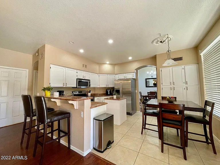 2742 W Ivanhoe St — Photo 10