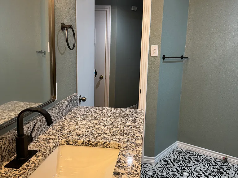1406 Country Club Rd — Photo 21