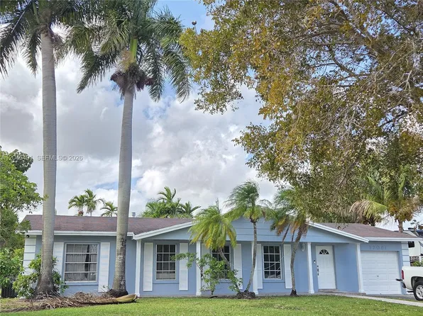 12061 SW 119th St, Miami, FL 33186