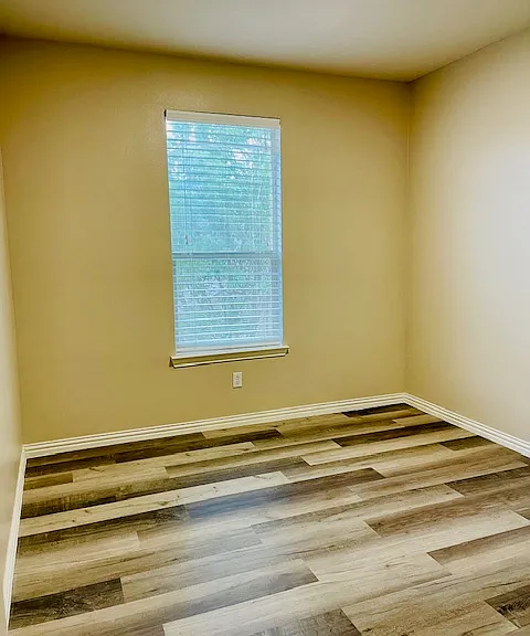 4131 Florence Dr — Photo 8