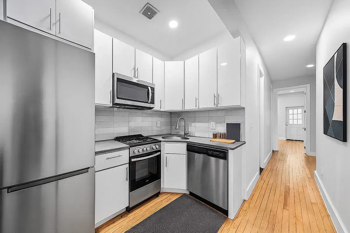 173 Classon Ave — Photo 2