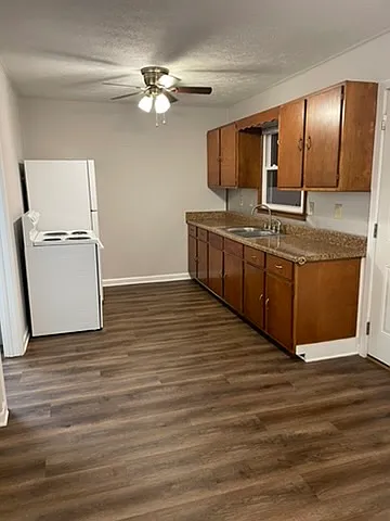 2 bed, 1.5 bath, 1000 sqft, $1,400 — Photo 2