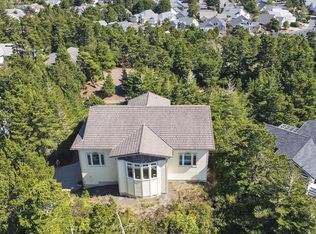 84 Sailors Ravine Ct, Florence, OR 97439