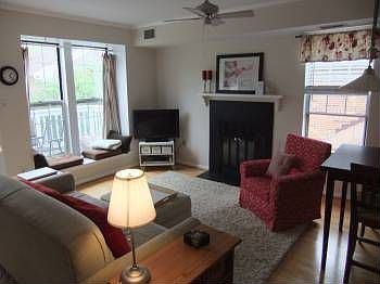 5th image of 2586B S Arlington Mill Dr