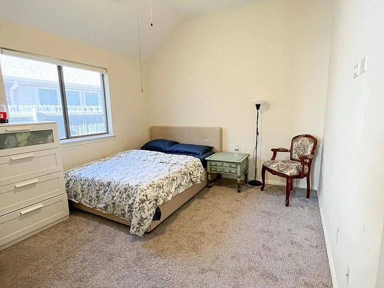 2356 Aurora Dr — Photo 13