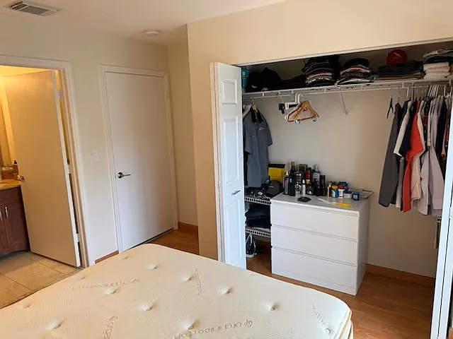 1 bed, 1.5 bath, 1190 sqft, $1,100 — Photo 3