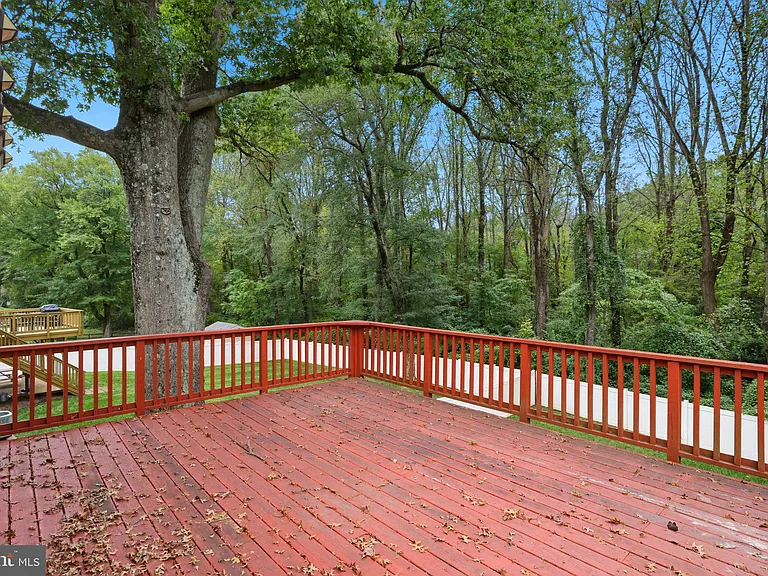 5023 King Richard Dr — Photo 26