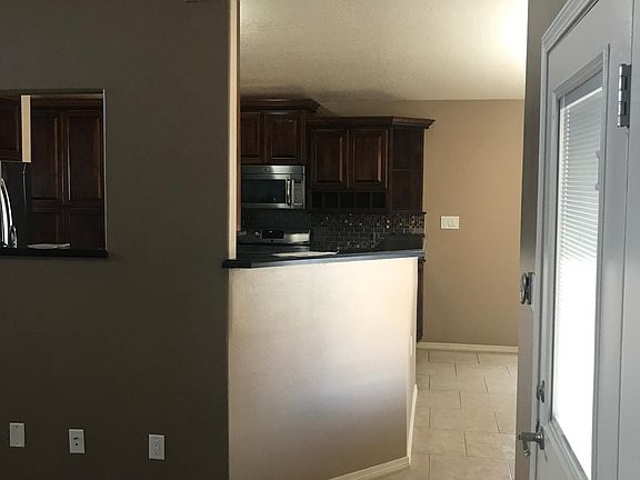 3rd image of 1391 Vista Centro Dr SW