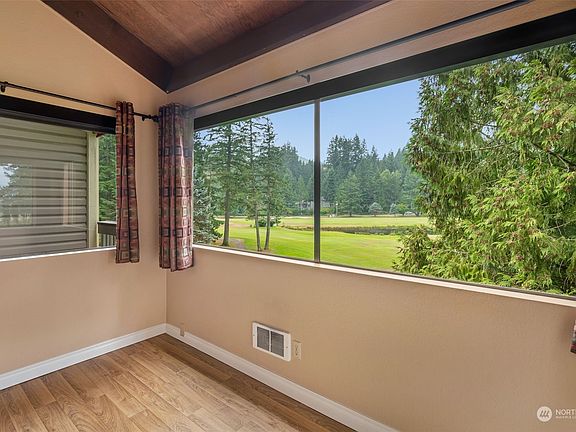 fantastic views from the living area>