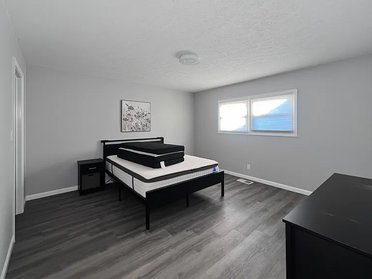 178 W Navajo St — Photo 6